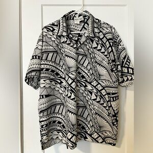 Makani Hawaiian men’s button up shirt